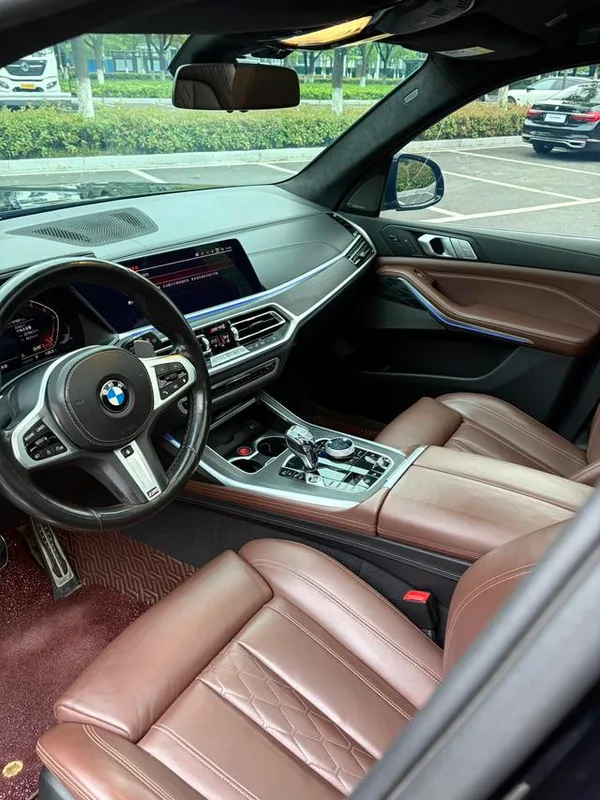 BMW X7 2019 xDrive40i Type de luxe M Ensemble de sport intérieur photo 17 BMW X7 2019 xDrive40i Type de luxe M Ensemble de sport intérieur photo 17