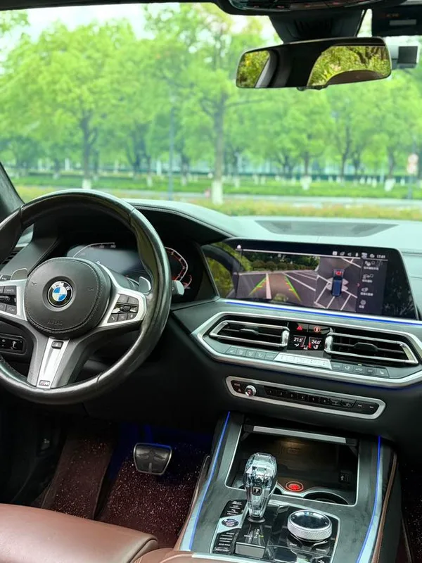 BMW X7 2019 xDrive40i Type de luxe M Ensemble de sport intérieur photo 18 BMW X7 2019 xDrive40i Type de luxe M Ensemble de sport intérieur photo 18