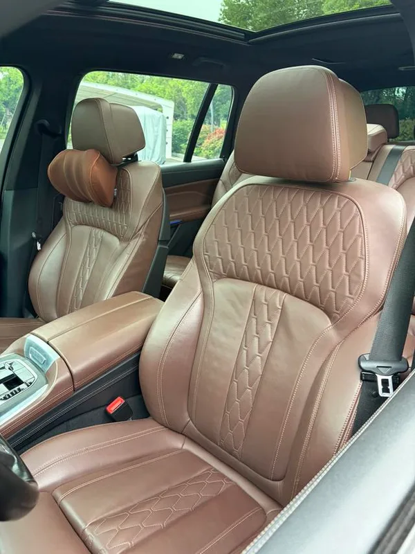 BMW X7 2019 xDrive40i Type de luxe M Ensemble de sport intérieur photo 19 BMW X7 2019 xDrive40i Type de luxe M Ensemble de sport intérieur photo 19