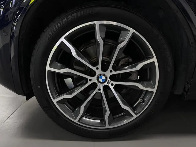 BMW X4 2021 xDrive25i M Traje nocturno deportivo Yao exterior foto 7 BMW X4 2021 xDrive25i M Traje nocturno deportivo Yao exterior foto 7