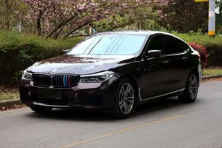BMW 6 Series GT 2018 630i M Sports suit