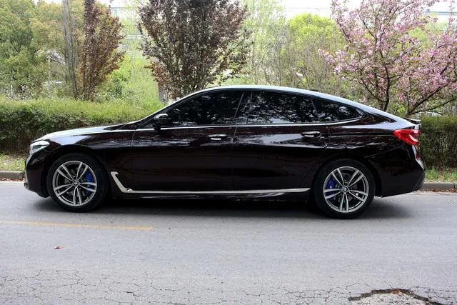 BMW 6 Series GT 2018 630i M Sports suit exterior photo 4 BMW 6 Series GT 2018 630i M Sports suit exterior photo 4