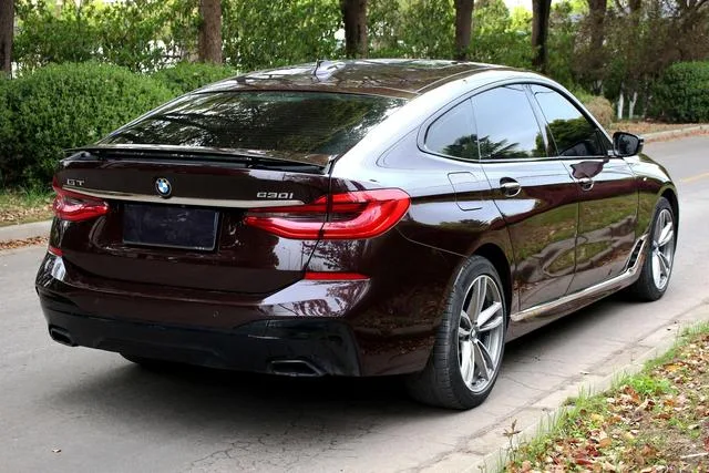 BMW 6 Series GT 2018 630i M Sports suit exterior photo 7 BMW 6 Series GT 2018 630i M Sports suit exterior photo 7