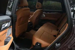 BMW 6 Series GT 2018 630i M Sports suit exterior photo 9 BMW 6 Series GT 2018 630i M Sports suit exterior photo 9