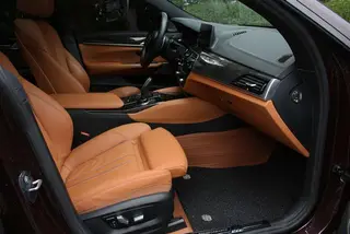 BMW 6 Series GT 2018 630i M Sports suit interior photo 10 BMW 6 Series GT 2018 630i M Sports suit interior photo 10