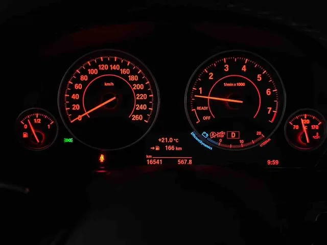 BMW 4 Series 2017 425i Gran Coupe Tipo de lujo M Conjunto deportivo interior foto 16 BMW 4 Series 2017 425i Gran Coupe Tipo de lujo M Conjunto deportivo interior foto 16