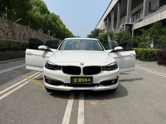 BMW 3 Series GT 2018 320i Модный тип интерьер фото 16 BMW 3 Series GT 2018 320i Модный тип интерьер фото 16