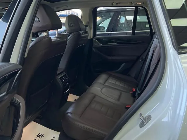 BMW X3 2019 xDrive28i M Conjunto deportivo exterior foto 6 BMW X3 2019 xDrive28i M Conjunto deportivo exterior foto 6