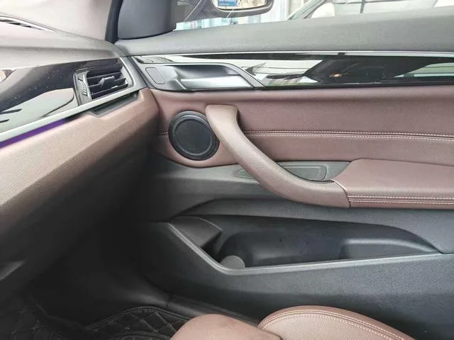 BMW X1 2020 sDrive20Li Premium Class exterior photo 2 BMW X1 2020 sDrive20Li Premium Class exterior photo 2