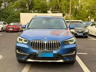 BMW X1 2020 sDrive20Li Premium Class interior photo 7 BMW X1 2020 sDrive20Li Premium Class interior photo 7