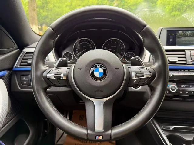BMW 4 Series 2017 425i Gran Coupe Leading Type M Sports suit interior photo 13 BMW 4 Series 2017 425i Gran Coupe Leading Type M Sports suit interior photo 13