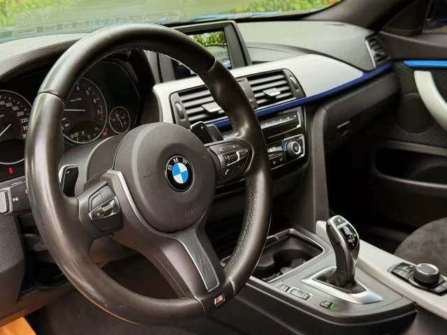 BMW 4 Series 2017 425i Gran Coupe Leading Type M Sports suit interior photo 14 BMW 4 Series 2017 425i Gran Coupe Leading Type M Sports suit interior photo 14
