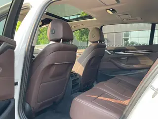BMW 5 Series 2020 525Li Traje de lujo interior foto 18 BMW 5 Series 2020 525Li Traje de lujo interior foto 18