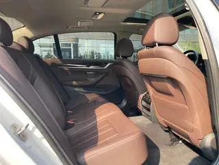 BMW 5 Series 2020 525Li Traje de lujo interior foto 19 BMW 5 Series 2020 525Li Traje de lujo interior foto 19