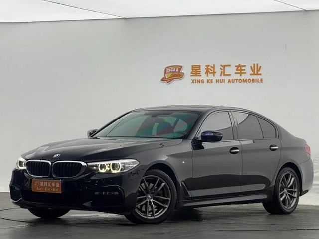 BMW 5 Series 2018 525i M Conjunto deportivo exterior foto 1 BMW 5 Series 2018 525i M Conjunto deportivo exterior foto 1