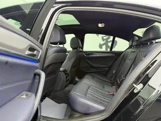 BMW 5 Series 2018 525i M Conjunto deportivo exterior foto 6 BMW 5 Series 2018 525i M Conjunto deportivo exterior foto 6