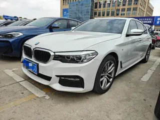 BMW 5 Series 2018 525Li M Sports suit exterior photo 1 BMW 5 Series 2018 525Li M Sports suit exterior photo 1