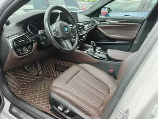 BMW 5 Series 2018 525Li M Sports suit interior photo 7 BMW 5 Series 2018 525Li M Sports suit interior photo 7