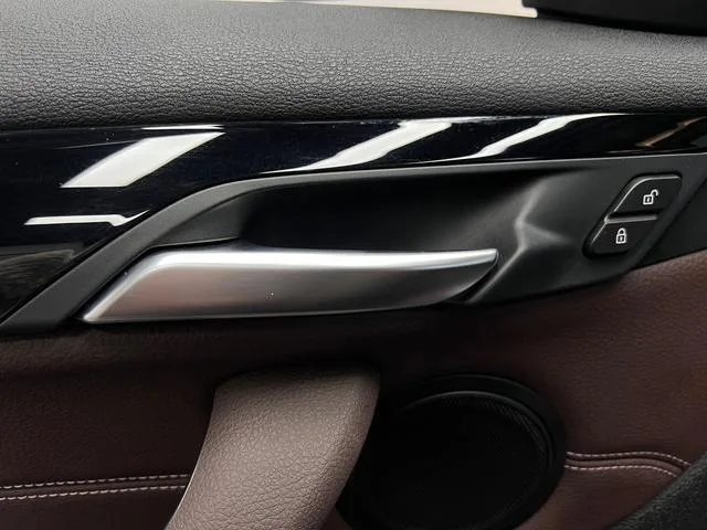 BMW X1 2020 sDrive20Li Fashionable interior photo 14 BMW X1 2020 sDrive20Li Fashionable interior photo 14