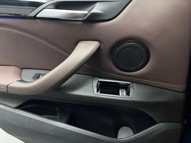 BMW X1 2020 sDrive20Li Fashionable interior photo 19 BMW X1 2020 sDrive20Li Fashionable interior photo 19