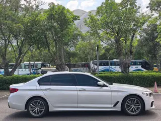BMW 5 Series 2019 Restyling 525Li M Sports suit exterior photo 4 BMW 5 Series 2019 Restyling 525Li M Sports suit exterior photo 4