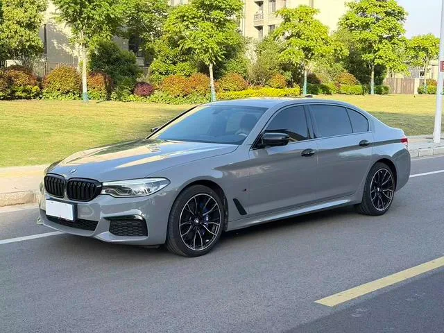 BMW 5 Series 2020 530Li Premium Class M Sports suit exterior photo 1 BMW 5 Series 2020 530Li Premium Class M Sports suit exterior photo 1