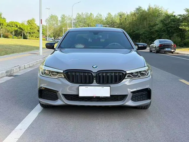 BMW 5 Series 2020 530Li Premium Class M Sports suit exterior photo 4 BMW 5 Series 2020 530Li Premium Class M Sports suit exterior photo 4