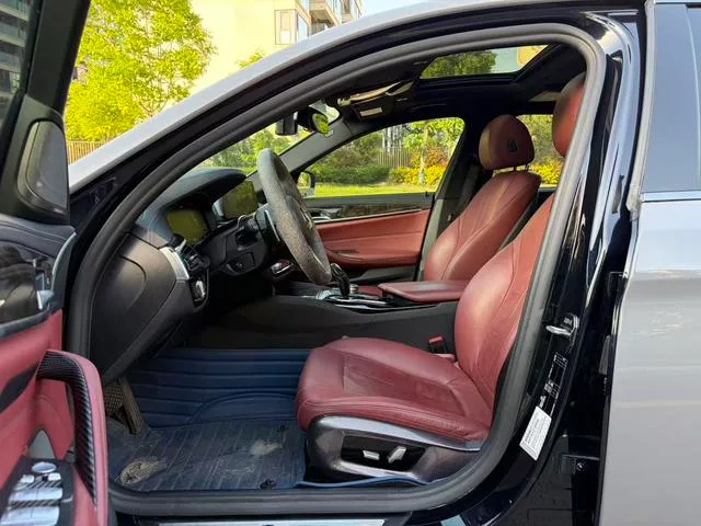 BMW 5 Series 2020 530Li Premium Class M Sports suit interior photo 11 BMW 5 Series 2020 530Li Premium Class M Sports suit interior photo 11