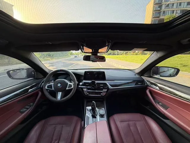 BMW 5 Series 2020 530Li Premium Class M Sports suit interior photo 14 BMW 5 Series 2020 530Li Premium Class M Sports suit interior photo 14