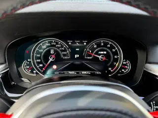 BMW M5 2018 M5 interior photo 16 BMW M5 2018 M5 interior photo 16