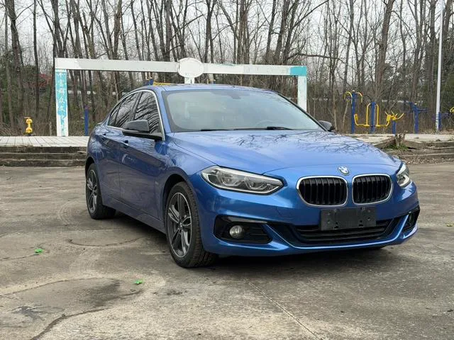 BMW 1 Series 2017 118i Deporte exterior foto 3 BMW 1 Series 2017 118i Deporte exterior foto 3