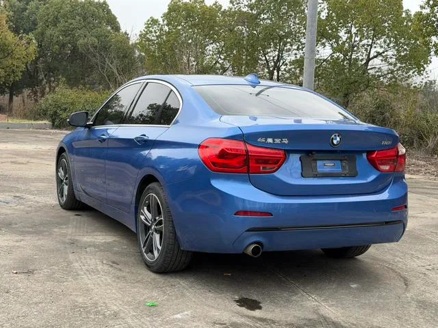 BMW 1 Series 2017 118i Deporte exterior foto 6 BMW 1 Series 2017 118i Deporte exterior foto 6