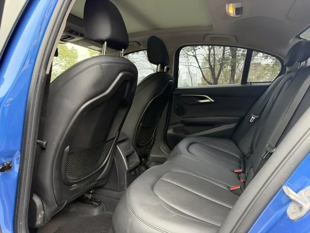 BMW 1 Series 2017 118i Deporte interior foto 7 BMW 1 Series 2017 118i Deporte interior foto 7