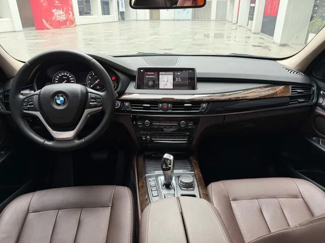 BMW X5 2018 xDrive28i exterior foto 4 BMW X5 2018 xDrive28i exterior foto 4