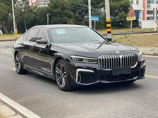 BMW 7 Series 2019 730Li M Conjunto deportivo exterior foto 3 BMW 7 Series 2019 730Li M Conjunto deportivo exterior foto 3