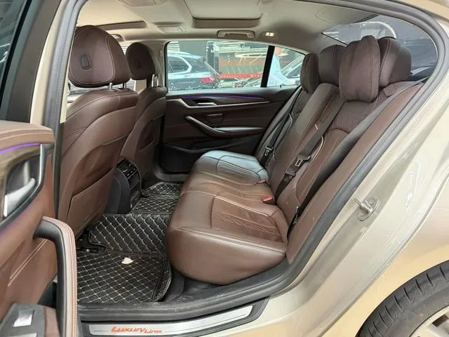 BMW 5 Series 2020 530Li Leading Type Luxury Set interior photo 8 BMW 5 Series 2020 530Li Leading Type Luxury Set interior photo 8