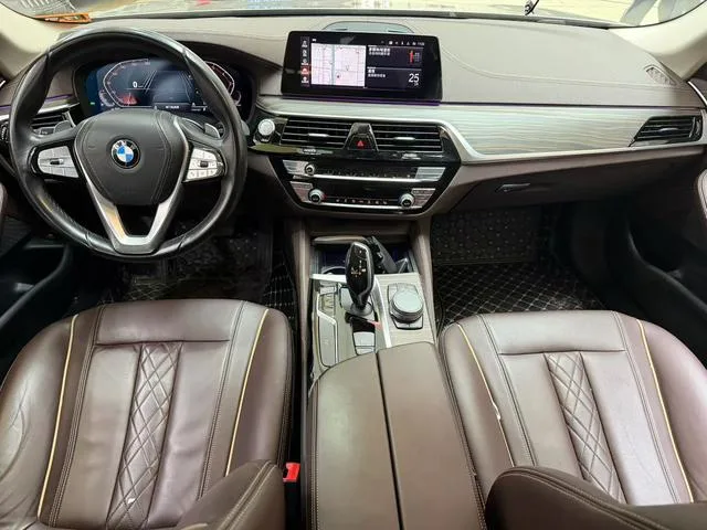 BMW 5 Series 2020 530Li Leading Type Luxury Set interior photo 9 BMW 5 Series 2020 530Li Leading Type Luxury Set interior photo 9