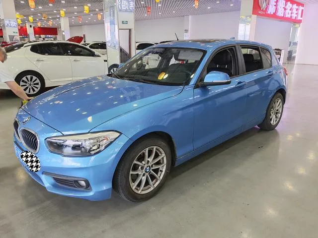 BMW 1 Series (Imported) 2018 118i Leading Type exterior photo 1 BMW 1 Series (Imported) 2018 118i Leading Type exterior photo 1