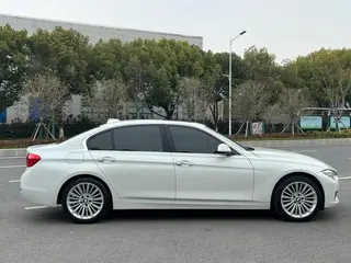 BMW 3 Series 2018 320Li Fashionable exterior photo 4 BMW 3 Series 2018 320Li Fashionable exterior photo 4