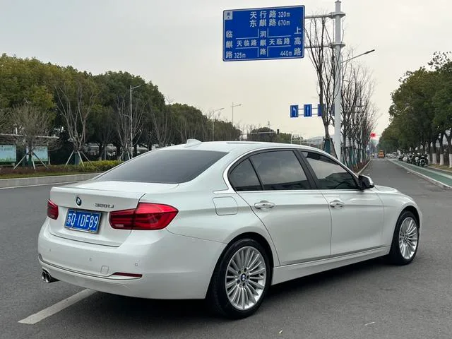 BMW 3 Series 2018 320Li Fashionable exterior photo 5 BMW 3 Series 2018 320Li Fashionable exterior photo 5