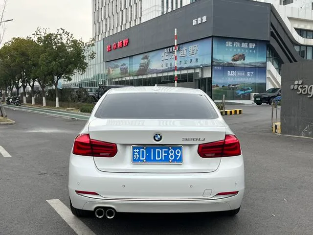 BMW 3 Series 2018 320Li Fashionable exterior photo 7 BMW 3 Series 2018 320Li Fashionable exterior photo 7