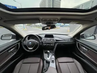 BMW 3 Series 2018 320Li Fashionable interior photo 10 BMW 3 Series 2018 320Li Fashionable interior photo 10