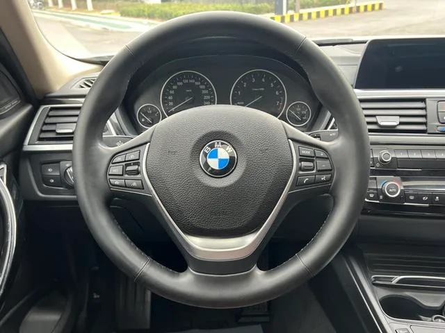 BMW 3 Series 2018 320Li Fashionable interior photo 12 BMW 3 Series 2018 320Li Fashionable interior photo 12