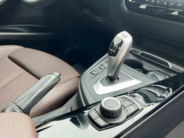 BMW 3 Series 2018 320Li Fashionable interior photo 15 BMW 3 Series 2018 320Li Fashionable interior photo 15