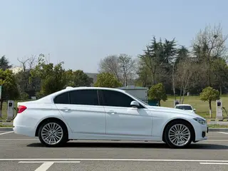 BMW 3 Series 2018 320Li Fashionable exterior photo 5 BMW 3 Series 2018 320Li Fashionable exterior photo 5