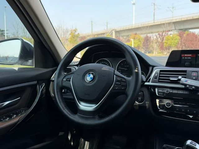 BMW 3 Series 2018 320Li Fashionable interior photo 15 BMW 3 Series 2018 320Li Fashionable interior photo 15