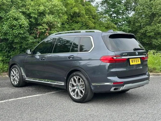BMW X7 2020 xDrive40i Эксклюзивный роскошный набор интерьер фото 18 BMW X7 2020 xDrive40i Эксклюзивный роскошный набор интерьер фото 18