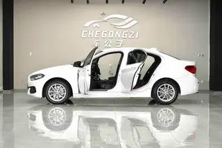 BMW 1 Series 2017 118i Fashionable exterior photo 6 BMW 1 Series 2017 118i Fashionable exterior photo 6