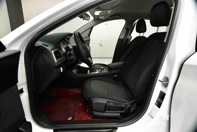 BMW 1 Series 2017 118i Fashionable exterior photo 8 BMW 1 Series 2017 118i Fashionable exterior photo 8