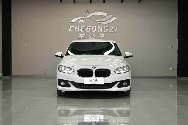 BMW 1 Series 2017 118i Fashionable interior photo 14 BMW 1 Series 2017 118i Fashionable interior photo 14